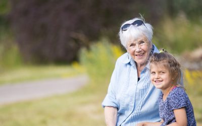 Finsk ‘bedstemor’ hjælper plaget barn med at falde til