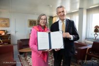Sweden signs record high USD 400 million funding agreement with UNHCR