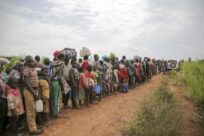 UNHCR: Pasaulio lyderiai turi imtis veiksmų, kad pakeistų sparčiai augančią tendenciją, kai žmonės perkeliami gyventi į kitas šalis