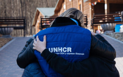 Tre måneder inde i krigen: UNHCR arbejder i døgndrift på at levere nødhjælp i Ukraine