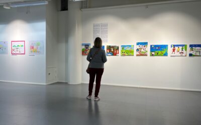 UNHCR järjestää Helsingissä taidenäyttelyn pakolaislasten piirustuksista, jotka kuvaavat perheen merkitystä meille kaikille