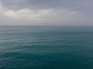 Een uitzicht op de Middellandse Zee vanuit de Siciliaanse stad Catania, Italië.