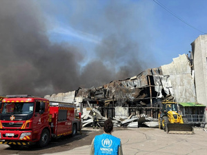 luchtaanval UNHCR-magazijn