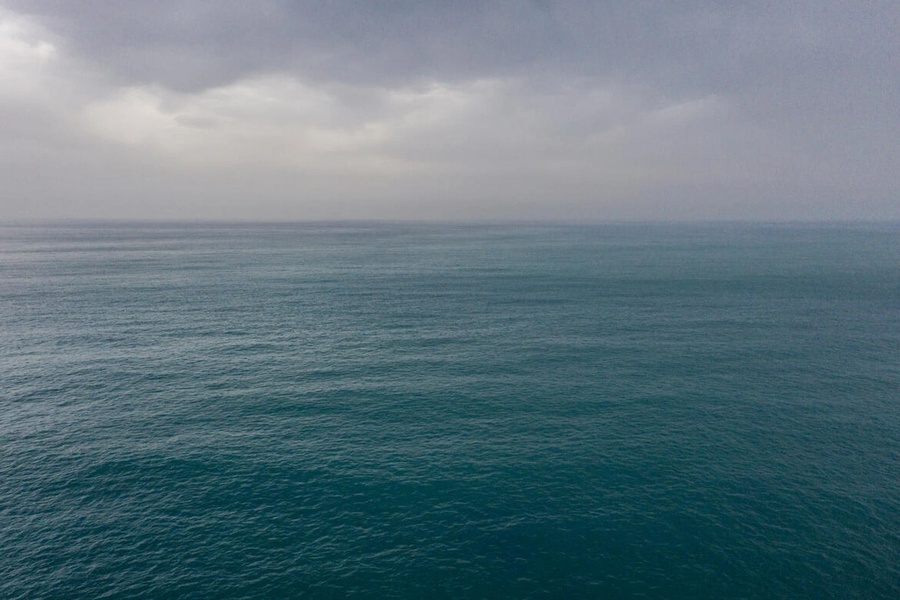 Een uitzicht op de Middellandse Zee vanuit de Siciliaanse stad Catania, Italië.