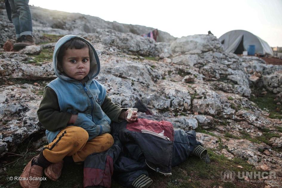 Meer dan 80 procent van de onlangs ontheemde 900.000 Syriërs in Idlib zijn vrouwen en kinderen. De behoeften zijn hoog en velen worden blootgesteld aan ruw winterweer. © Ritzau Scanpix