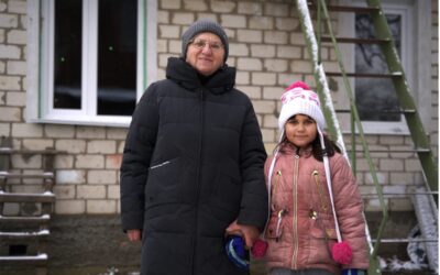 Oekraïense gezinnen vinden warmte in hun pas gerepareerde huizen