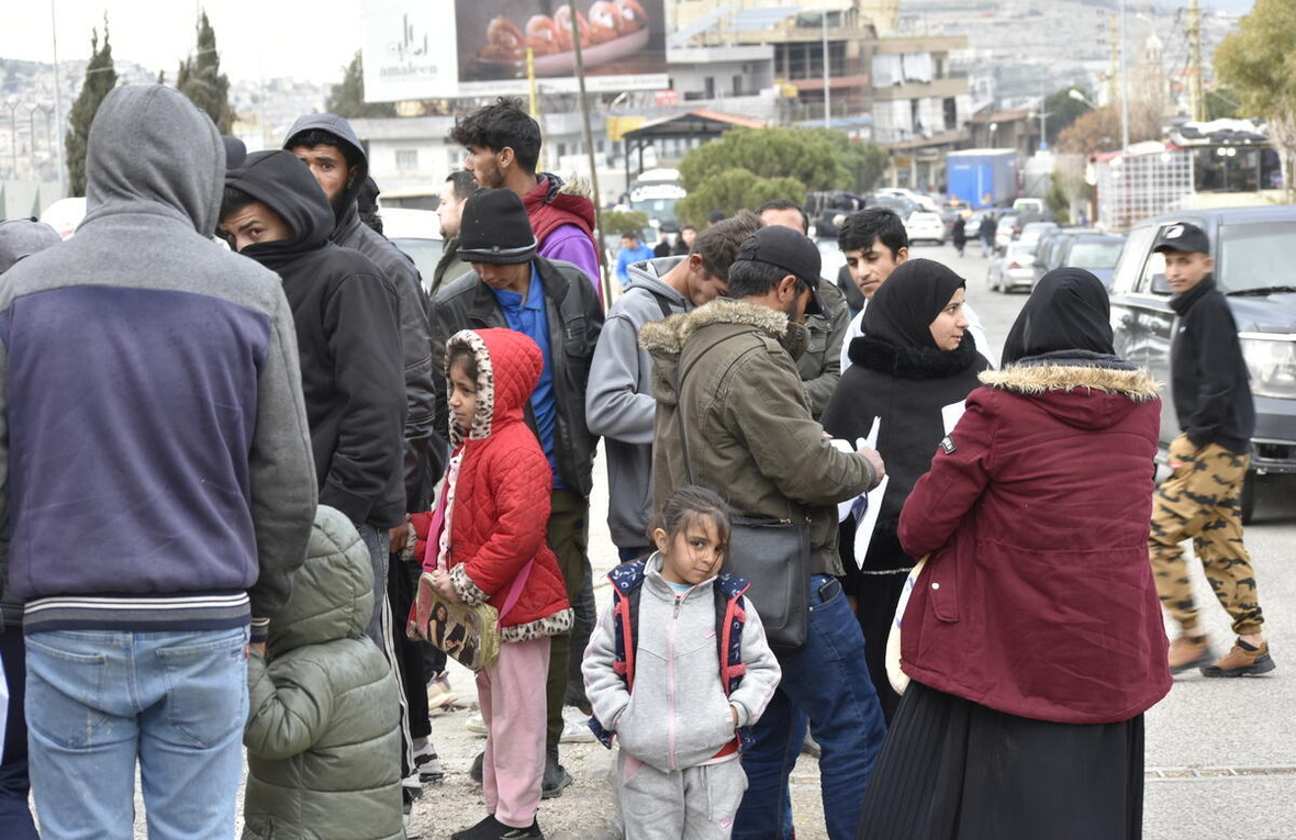 Mennesker på grænsen mellem Syrien og Libanon