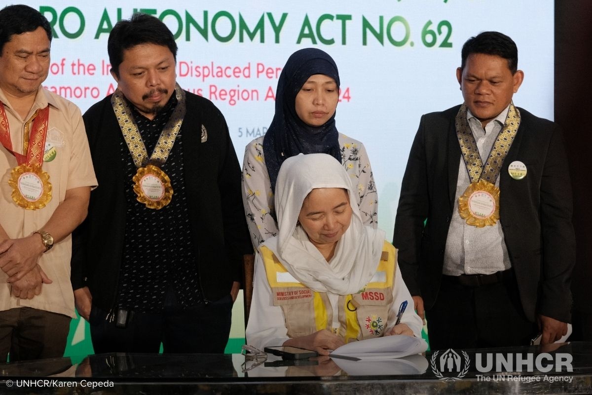 Signing of the IRR of BAA No. 62