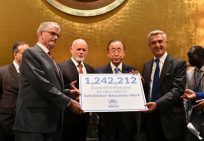UN Secretary-General receives UNHCR #WithRefugees petition