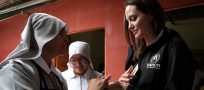 Angelina Jolie calls for more international support for Venezuelan refugees in Peru