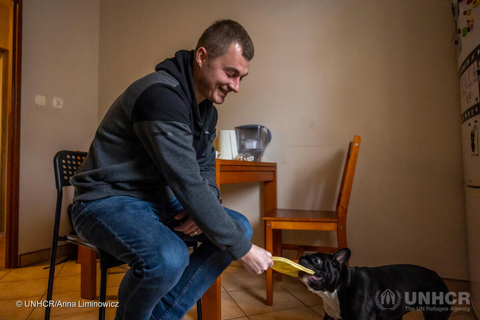 Poland. UNHCR protection monitors assess needs of refugees from Ukraine