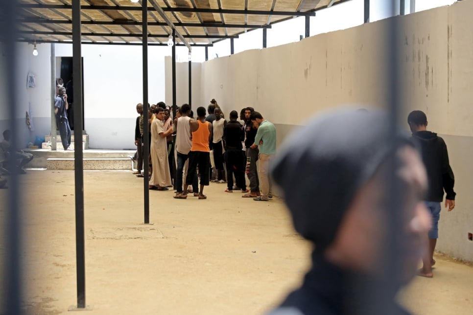 Fluxul de migranți și refugiați care trec prin Libia este în creștere – conform unui raport UNHCR