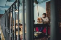 Cântăreț sirian de oud exploră oportunitățile de fuziune în muzică