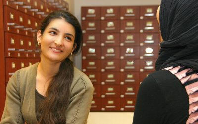 Studentă refugiată din Afganistan câștigă o bursă din partea unei universități românești