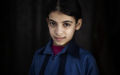 Девятилетний конфликт лишил детства девочку-беженку из Сирии