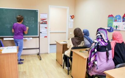 В отделении Красного Креста в Санкт-Петербурге начались занятия по русскому языку для беженцев
