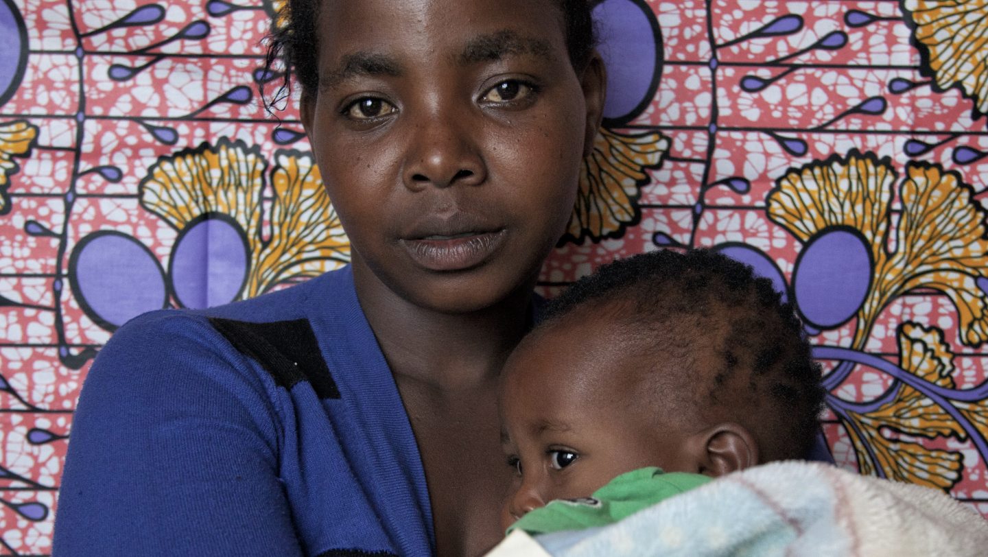 Rwanda. UNHCR High Profile Supporter Helena Christensen photographs Burundian refugees