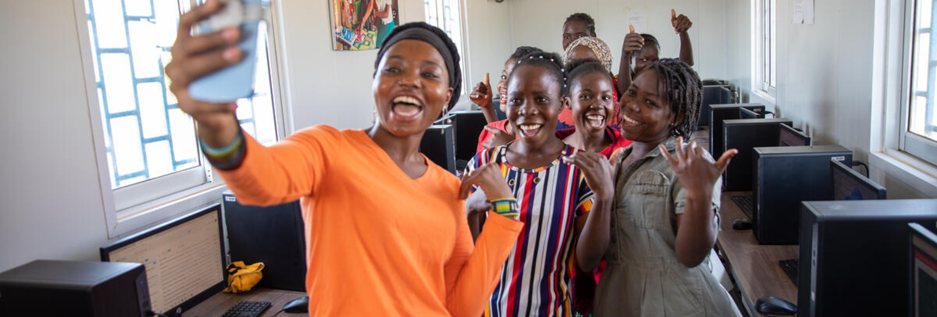 Kenya. Digital learning ICT for women