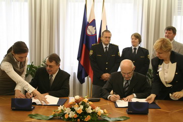 V Sloveniji podpisali četrti dogovor o nadzoru meja srednje Evrope