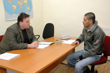 Največji projekt izboljšanja kvalitete azilnih praks v zgodovini EU že na polovici poti