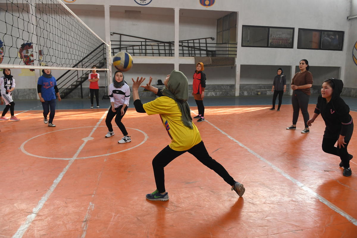 Afghanistan. Born in exile, young returnee excels on DAFI programme