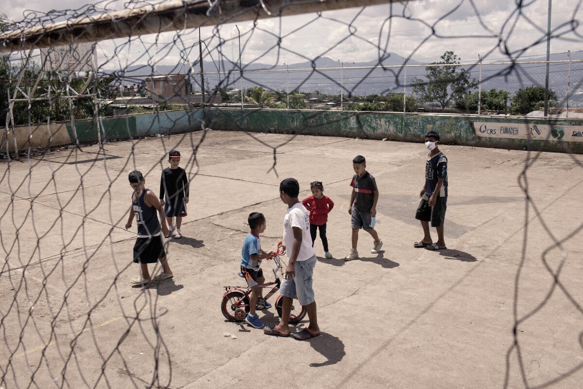 Honduras. Social worker wins Nansen Refugee Award Regional Prize for Americas.