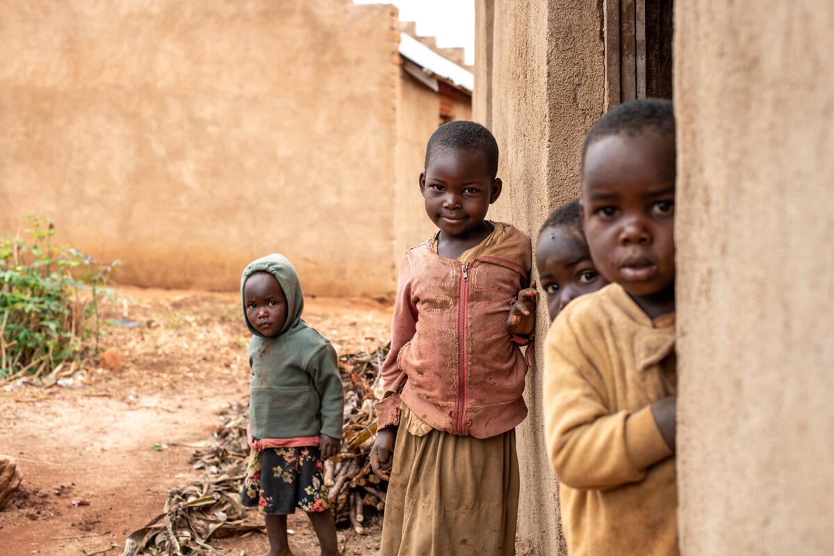 Burundi. UNHCR's Clements urges more support for Burundian refugees returning home