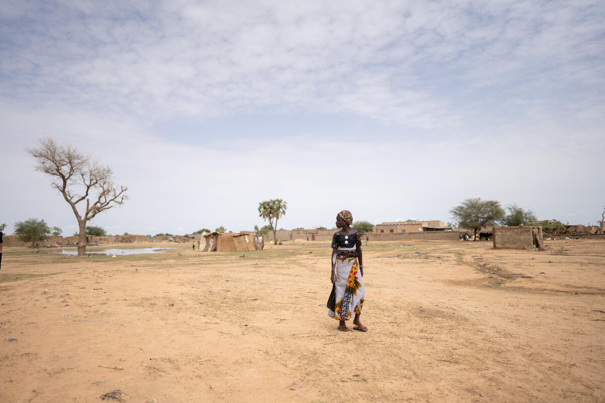 Burkina Faso. Community organizer wins joint UNHCR Nansen Refugee Award regional prize for Africa
