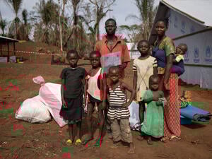 Democratic Republic of Congo. High Commissioner visits CAR refugees