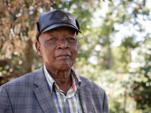 Moses Mwanga Kapchekwengu, miembro de la comunidad apátrida de Benet, lleva décadas defendiendo los derechos de su pueblo.