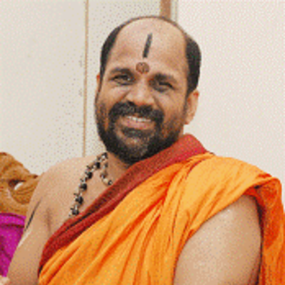 H.H. Shri Shri Sugunendra Teertha Swamiji image