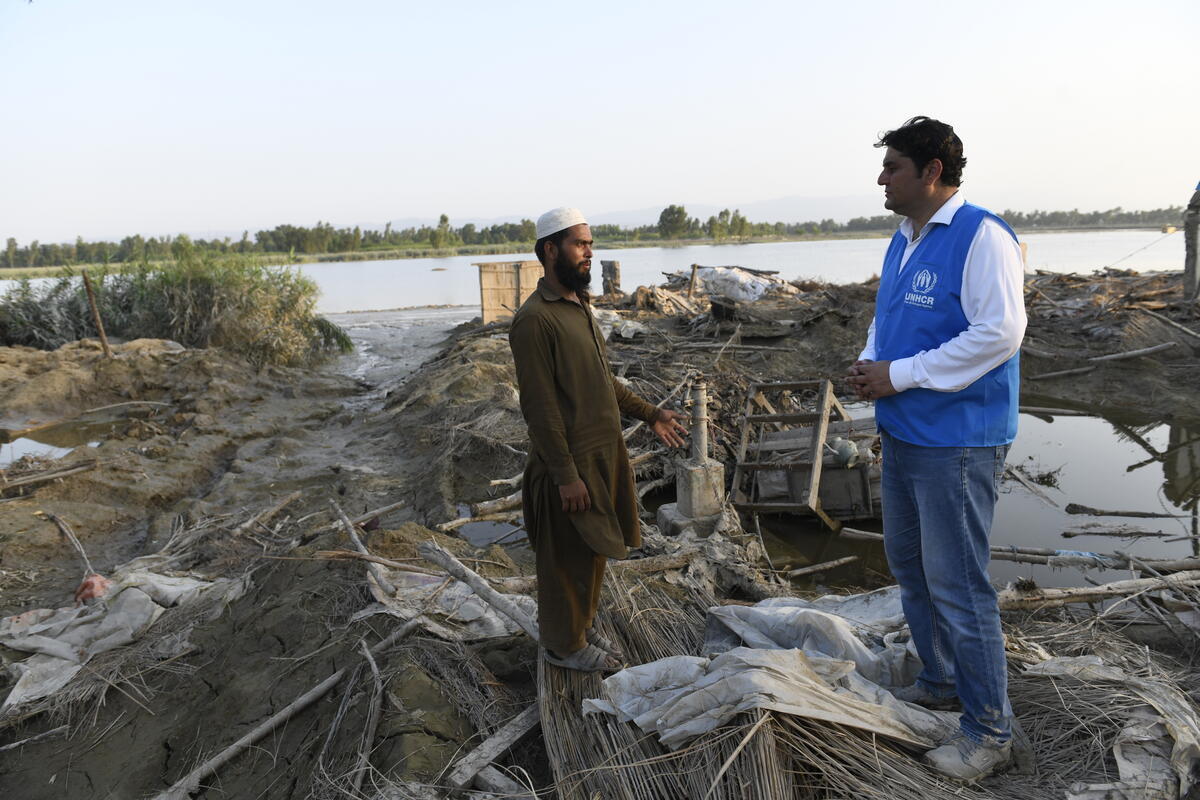 Pakistan. Affected host communities in Pakistan receive support from UNHCR after devastating floods