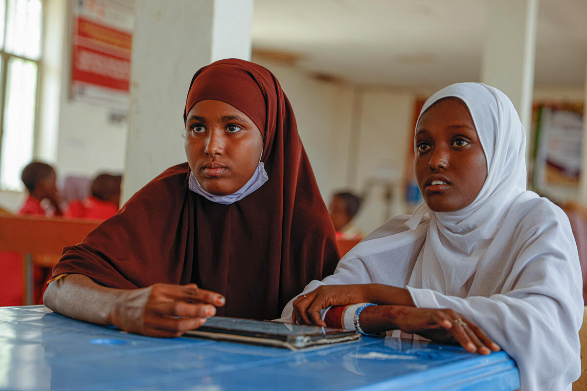 Ethiopia. UNHCR Deputy High Commissioner visits refugee settlements