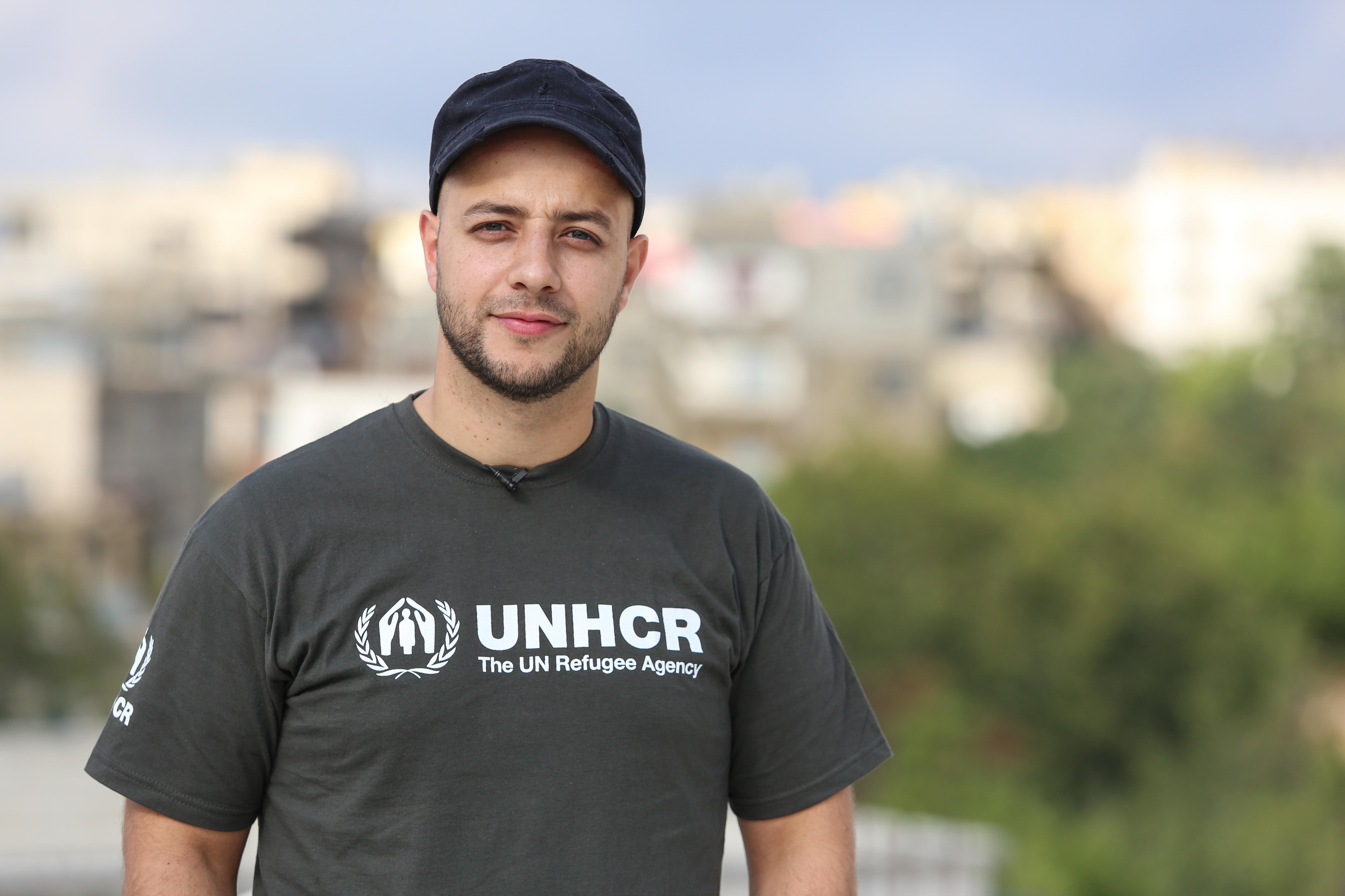 Maher Zain visits Syrian refugees in Lebanon