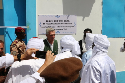 Chad. High Commissioner inaugurates reception centre for refugees in Tiné