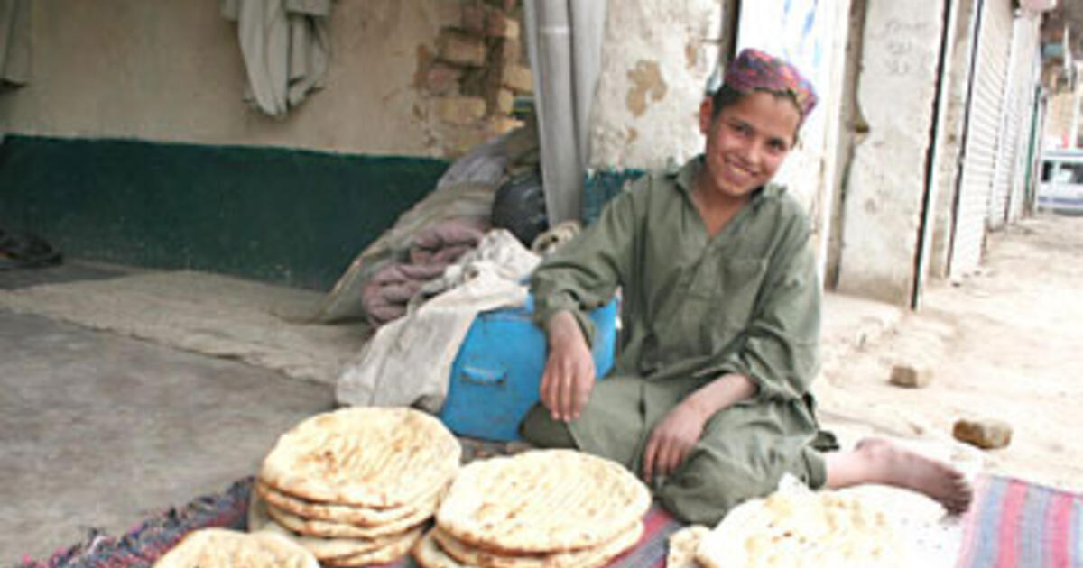 Wheat flour shortage affects Afghan refugees in Balochistan UNHCR