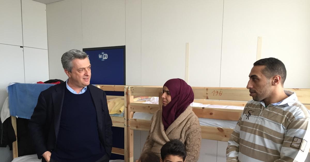 Grandi meets with Syrian refugees at Berlin centre | UNHCR