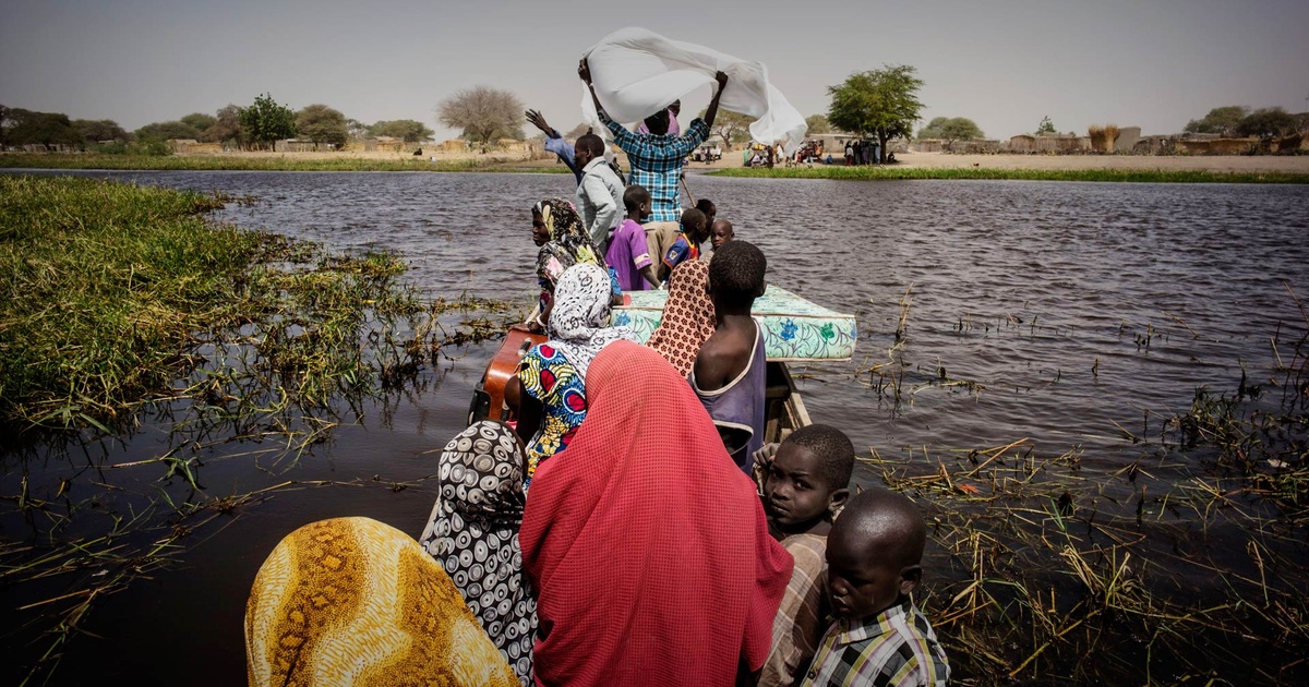 On the Other Side of the Lake | UNHCR