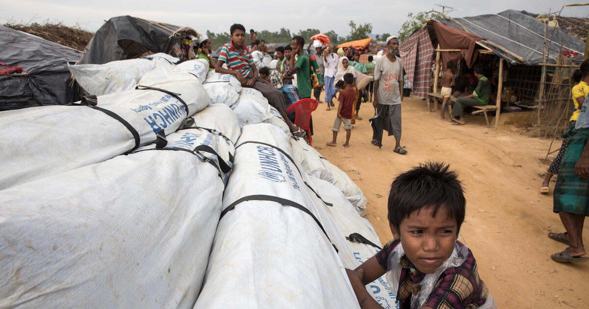 UNHCR calls for redoubling of humanitarian efforts in Bangladesh | UNHCR