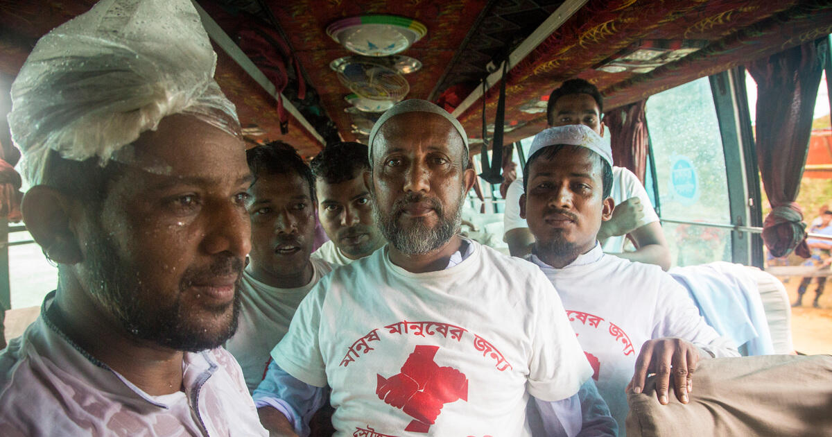 Bangladeshis race to save Rohingya refugees in need | UNHCR
