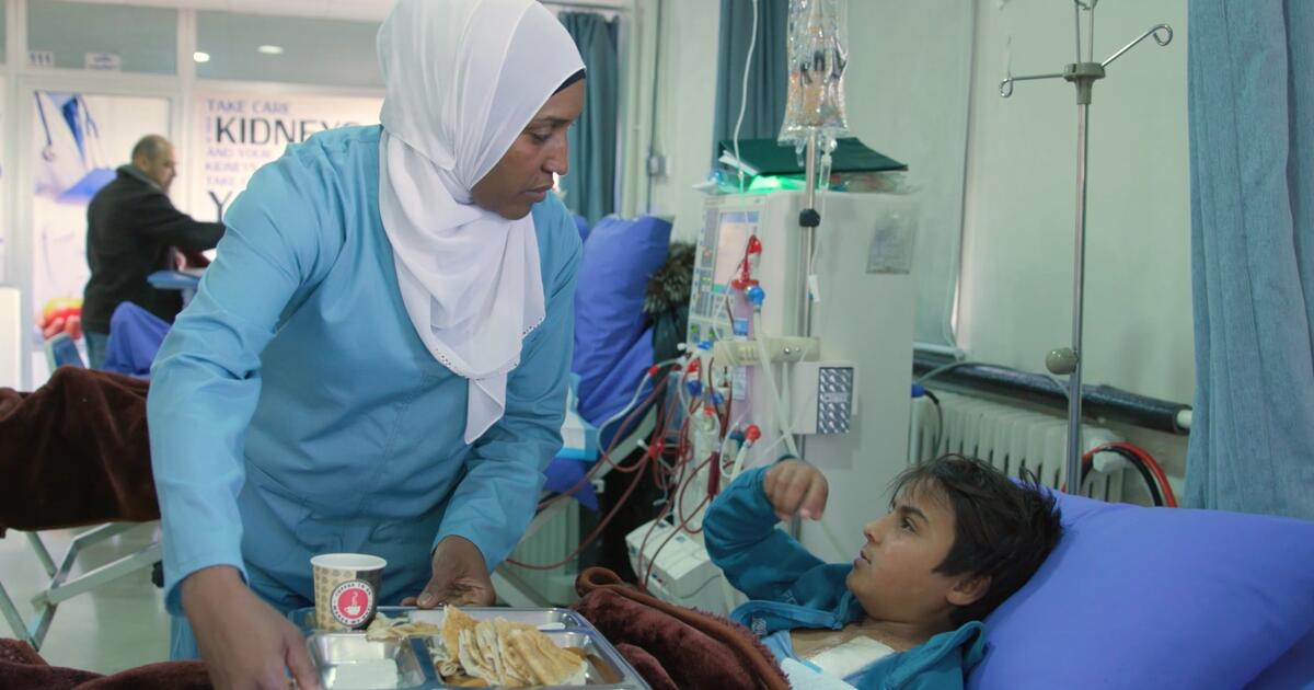 Dialysis for Syrian refugees at risk due to funds shortage | UNHCR