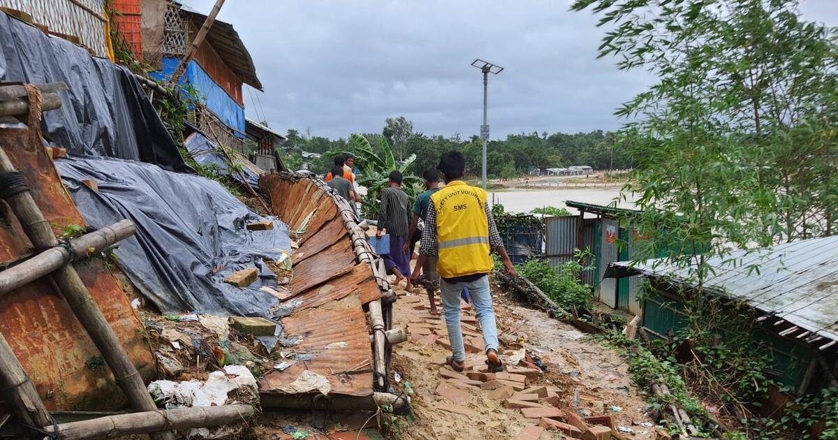 Floods bring new misery for Rohingya refugees in Bangladesh camps | UNHCR