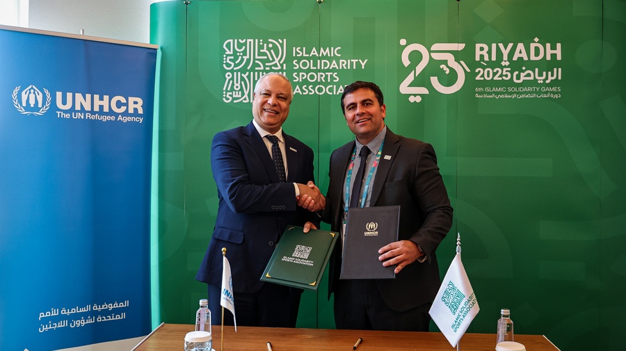 توقيع الاتفاقية بين المفوضية والاتحاد الرياضي للتضامن الإسلامي.