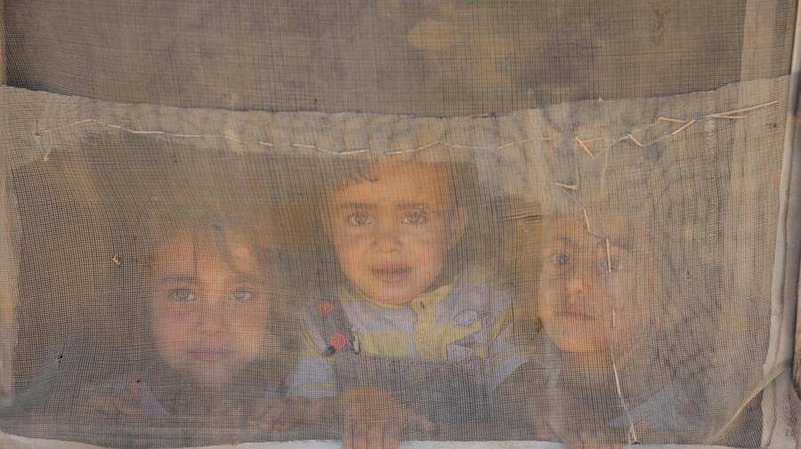 Lebanon. Grandi visits Syrian families struggling amid COVID-19 lockdown