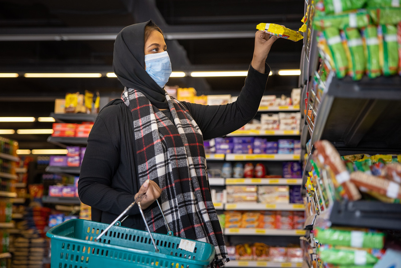 With the assistance she receives, Faiza is able to buy her family's essential needs at the beginning of every month.