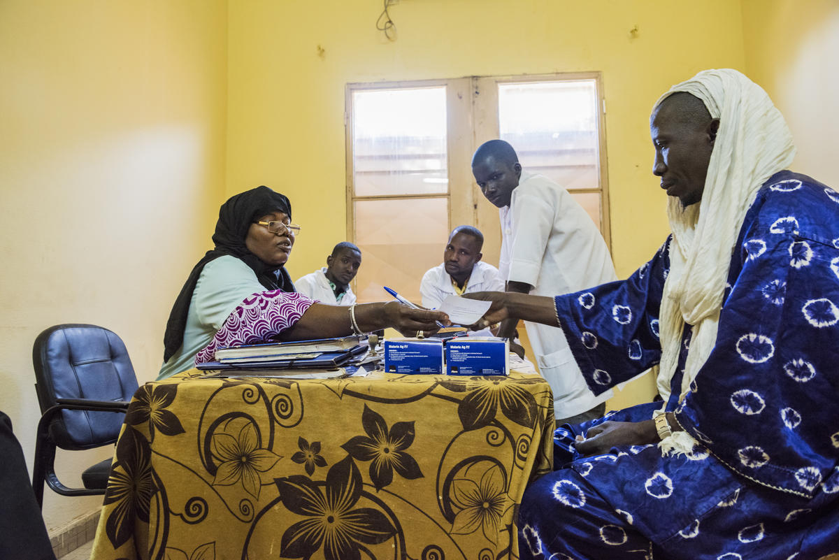 Mali. Life slowly returning to the city of Gao, despite continuing security concerns