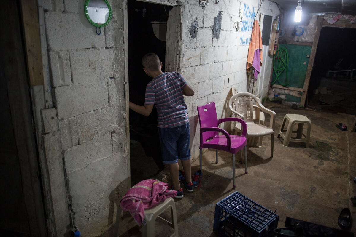 Lebanon. Operation to give hearing to deaf Syrian refugee children and provide hearing aid