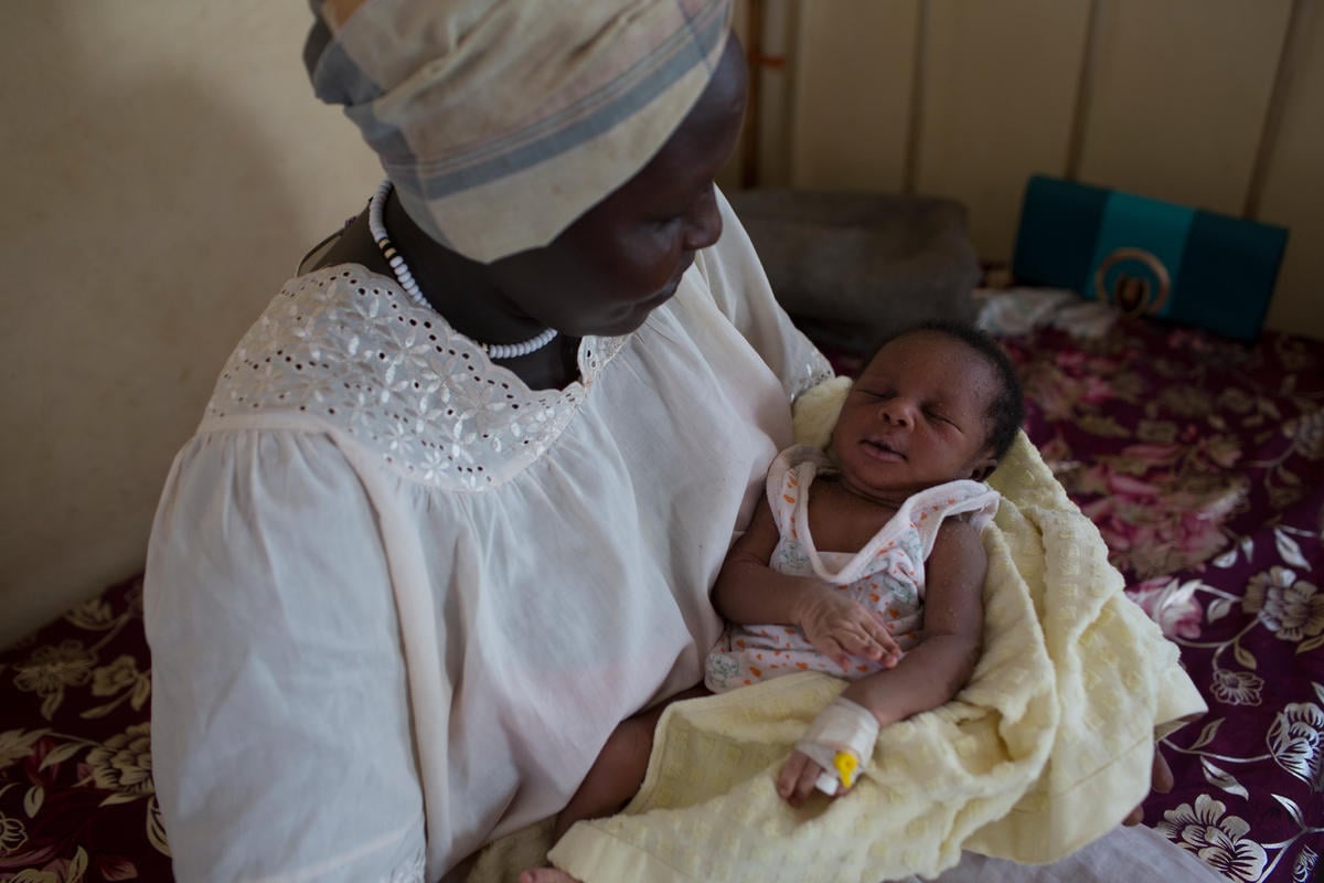 South Sudan. Surgeon providing life-line to 200,000 refugees named as UNHCR's 2018 Nansen Refugee Award winner