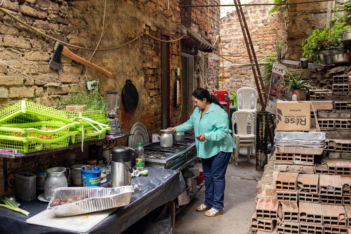 Colombia. Good Samaritan opens her home to Venezuelans in need