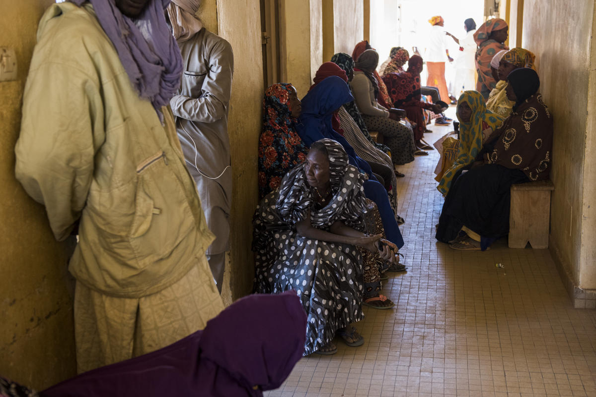 Mali. Life slowly returning to the city of Gao, despite continuing security concerns